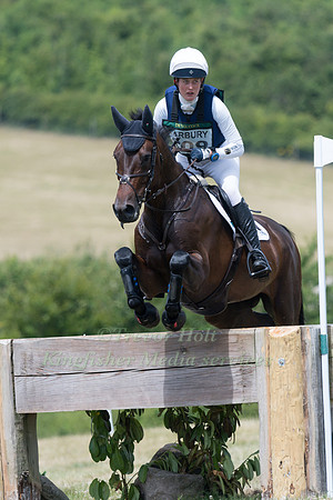 WILLA NEWTON (GBR) AND MOONLIGHT DANCE S