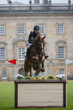 Sandra  Auffarth (GER)  riding Viamant Du Matz