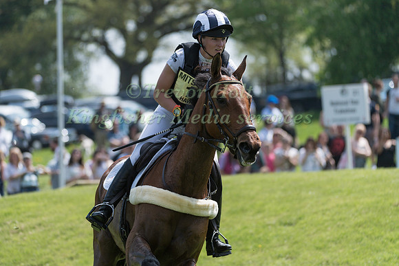 ALICIA HAWKER  (GBR) RIDING  CHARLES RR