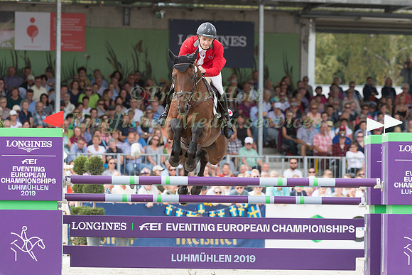 Robin Godel (SUI) and Grandeur de Lully CH