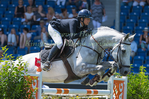 CATHERINE VAN ROOSBROECK AND GAUTCHO DA QUINTA