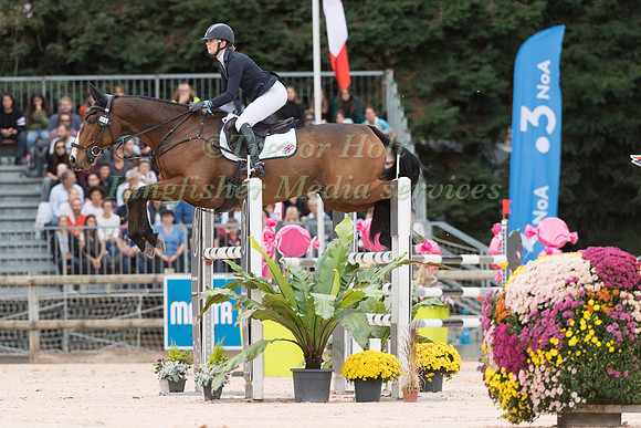 PHILIPPA  CROSS AND SCOOP DE FERBET