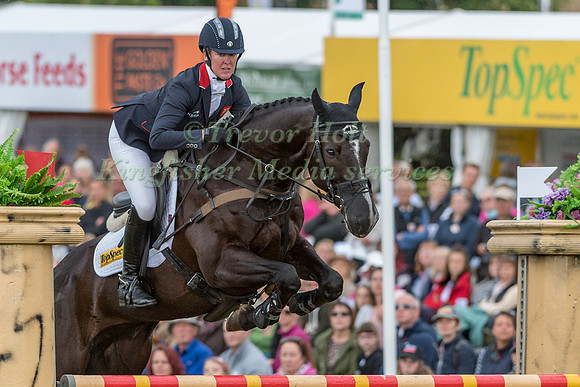 NICOLA WILSON (GBR) AND YACABO BK