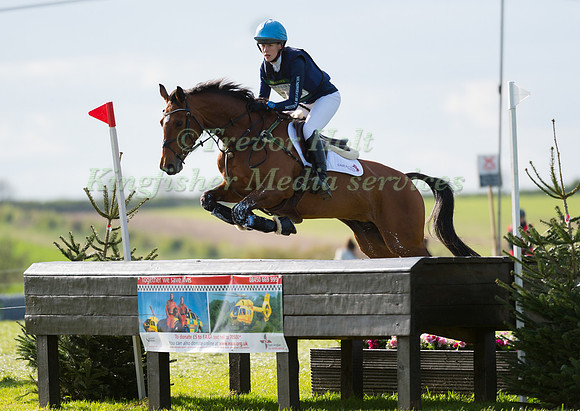 KER BELLA INNES  RIDING CAROLYN