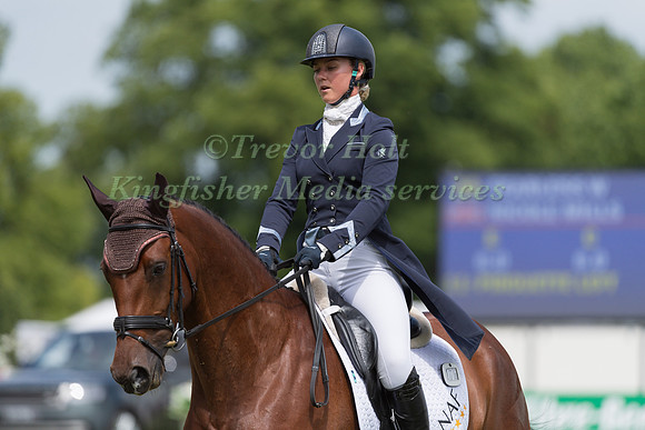 DANI EVANS AND HOLLYWOOD DANCER