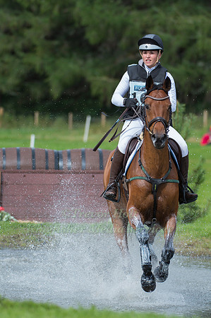 JOSEPHINE  SCHNAUFER (GER) RIDING VIVIAN 47