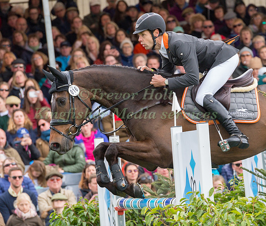 Christopher Burton (AUS) and  Graf Liberty
