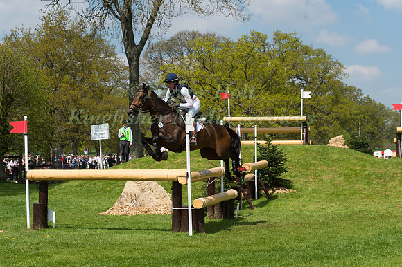 LAUREN KIEFFER (USA) RIDING  VERONICA