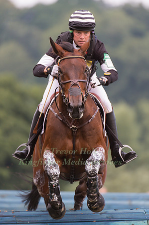 Simon Ashworth  and  Sunny III