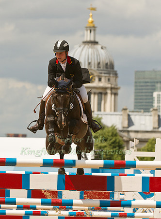 Michael Jung & River of Joy
