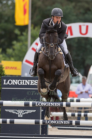 TOM CRISP (GBR) AND WINTERDOWN ROYALE