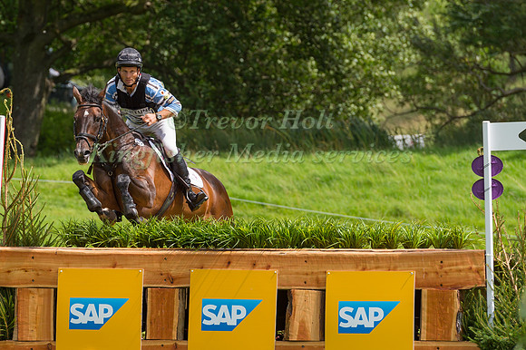 SHANE ROSE (AUS) AND HAPPY TIMES