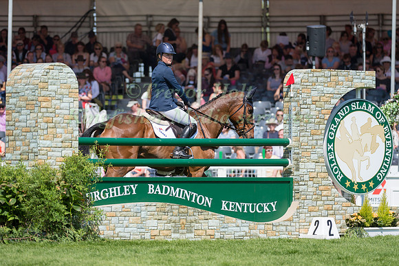 KATE HONEY  (GBR) RIDING  FERNHILL NOW OR NEVER