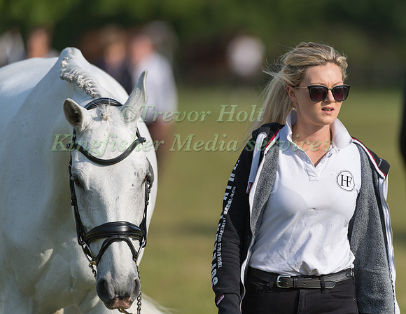 LAUREN MCLUSKY (GBR) AND RLE COTHOPO