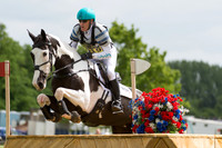 ANDREW  HOY (AUS) RIDING RIGHT TO PLAYS JACK SPARROW COMPETING IN THE CROSS COUNTRY PHASE OF THE ADVANCED  INTERMEDIATE  CLASS AT THE  2017 ROCKINGHAM CASTLE INTERNATIONAL HORSE TRIAL.
