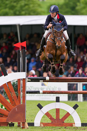 Lucy Wiegersma and Simone Porloe