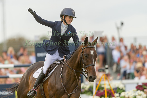 Alice Casburn (GBR) and Topspin