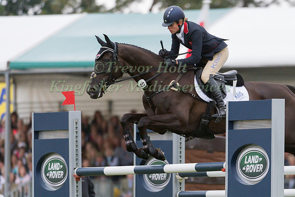 Izzy Taylor (GBR) and Trevidden