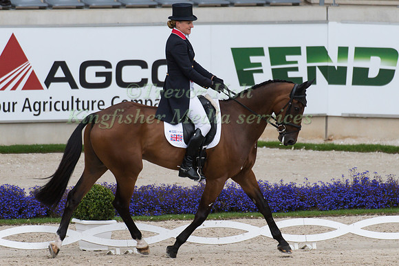 Kristina Cook (GBR) and Calvino II