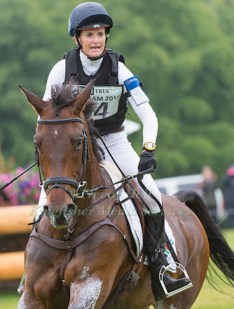 Victoria Scott (RSA) riding Song Du Magay