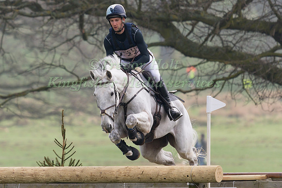 ARTHUR  DUFFORT RIDING CEMIE