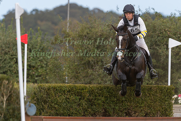 SAM GRIFFITHS AND ANNAGHMORE VALONER