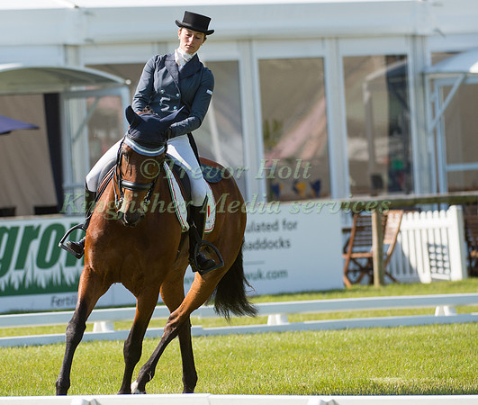 Arianna Schivo (ITA) riding Quefira De L' Ormeau