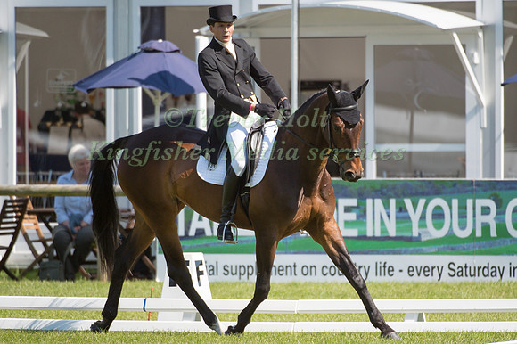 Sebastien Chemin (FRA) riding Olympe D'Eos