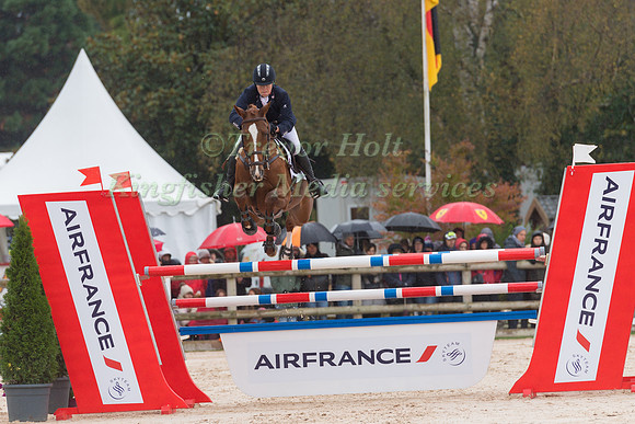 SHARON POLDING (GBR) AND FINDONFIRECRACKER