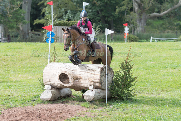AMY STRUTHERS RIDING  FABRIANO