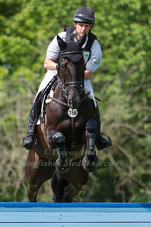Tom D  Crisp (GBR) riding  Winterdown Cooley