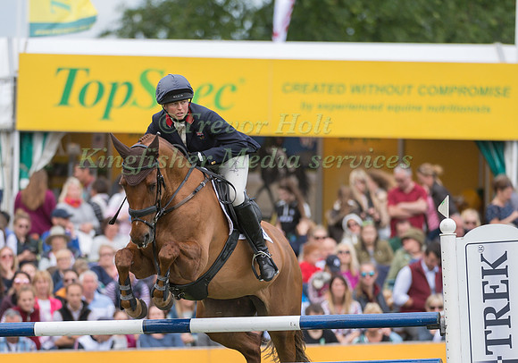 JEANETTE BRAKEWELL (GBR) AND FOREVER RED TAKING PART IN THE SHOWJUMPING PHASE OF THE CCI THREE STAR COMPETITION AT THE 2017 EQUI-TREK BRAMHAM INTERNATIONAL HORSE TRIALS
