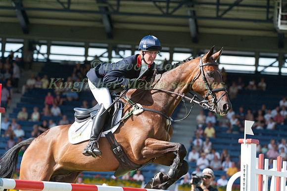 Nicola Wilson and Bee Diplomatic