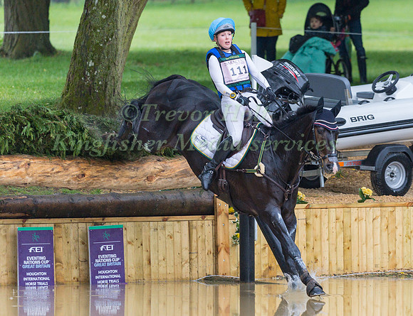 ROSA ONSLOW (GBR) AND DIAMOND SUNDANCE