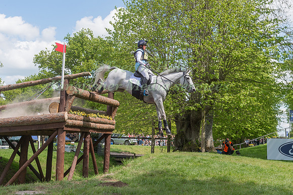 Kitty King (GBR) and Vendredi Biats