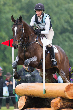 Katie Barber (GBR) riding Woodfield Ria