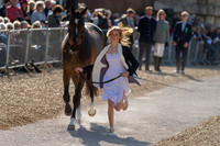 Alice Casburn (GBR) and Topspin