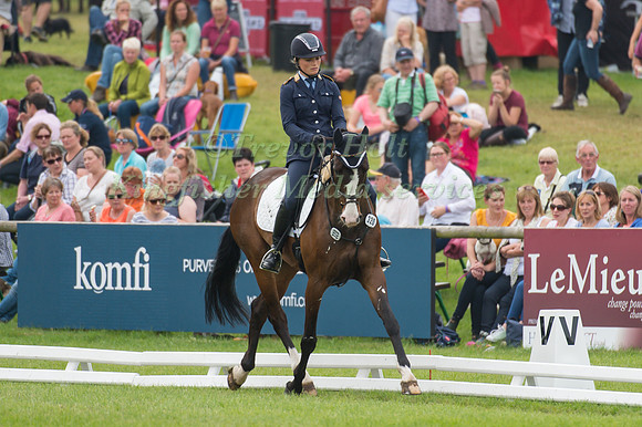Pia  Munker (GER) riding Stachus 9
