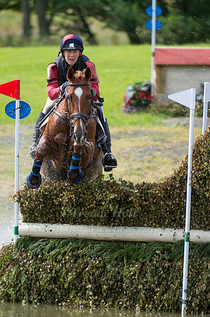 Louisa Lockwood riding Diamond Ructions