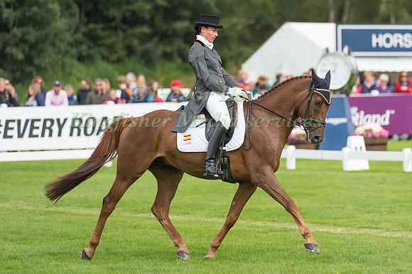 Maria Pinedo Sendagorta of Spain riding Carriem Van Colen Z