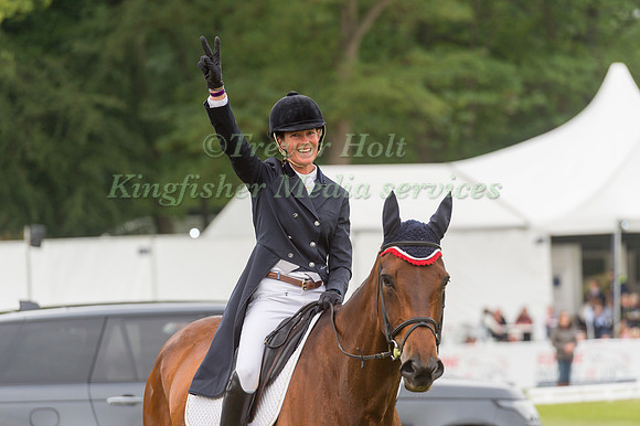 AURELIE  GOMEZ (FRA) AND SLAMM DE LA SELUNE