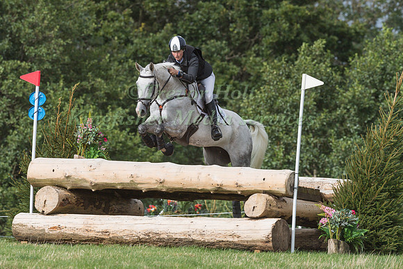 HOLLIE SWAIN RIDING  FARUQ ALDRUP