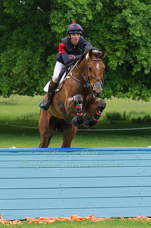 BEN MURRAY (GBR) RIDING COSGROVE  IN THE CROSS COUNTRY PHASE OF THE CCI ONE STAR AT THE 2017 HOUGHTON INTERNATIONAL HORSE TRIALS
