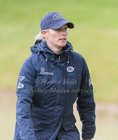 ZARA TINDALL WALKING THE CROSS COUNTRY COURSE