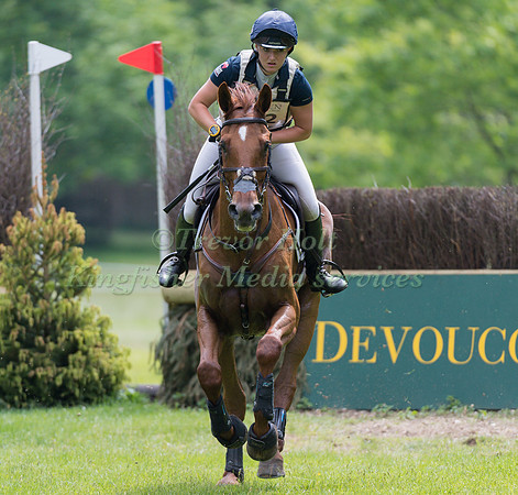 HOLLY WOODHEAD (GBR) AND FINDUSS PFB
