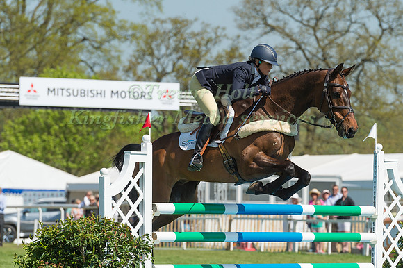 LISSA GREEN  (AUS) RIDING  HOLLYFIELD