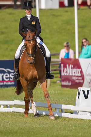 Sophie Beaty (GBR) riding Navigator