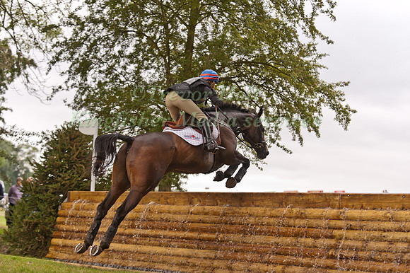 Louise Skelton and Bit of a Barney
