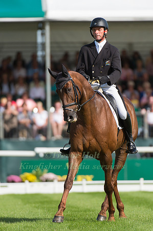 DAN  JOCELYN (NZL) RIDING DASSETT COOL TOUCH
