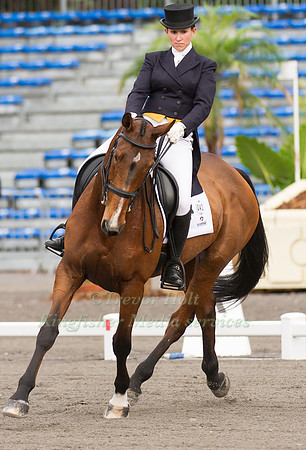 Lindsay Traisnel and Saniki